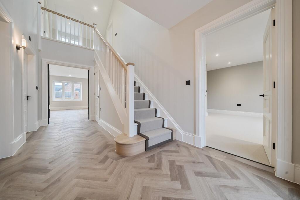 Broadleaf — Entrance hall and staircase