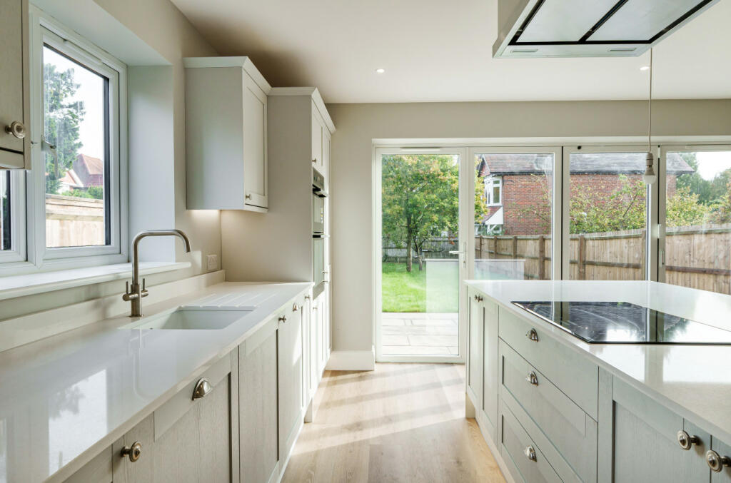 Glen Eyre Road — Kitchen